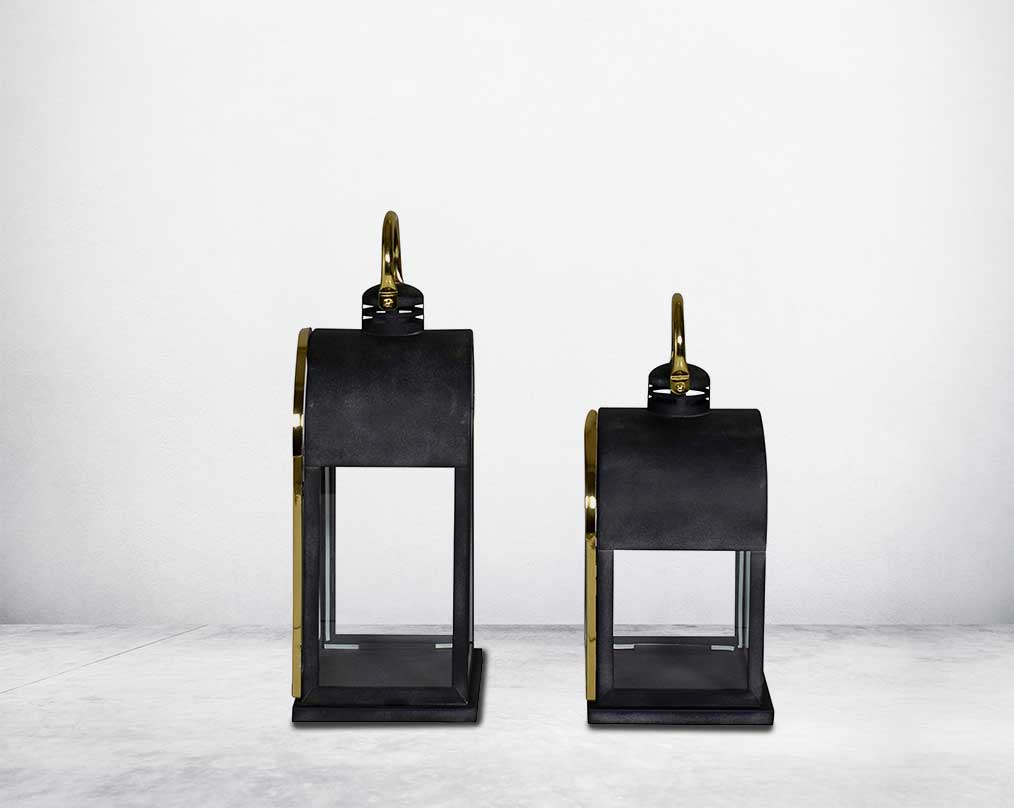 Lantern in clear glass back with and metal with gold plated stainless steel frame.