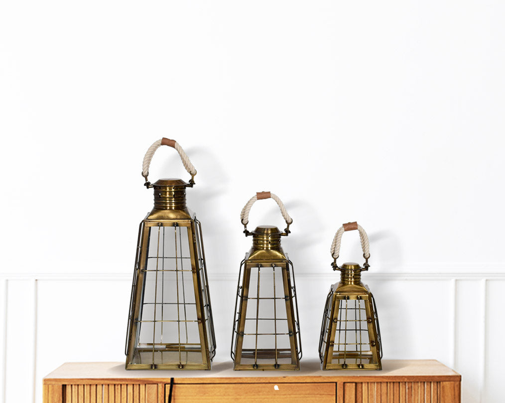 Filiberto Lantern - 1 large 2 medium 3 small with table