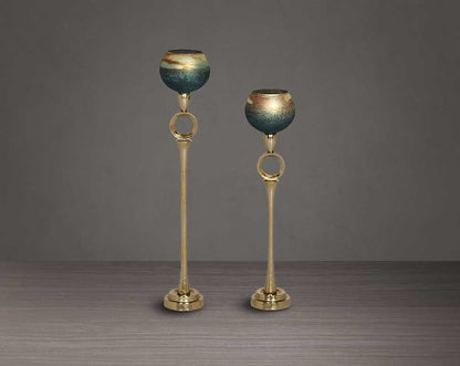 Decorative Goblet T-Lite holder in a champagne glass and antique gold aluminium base.