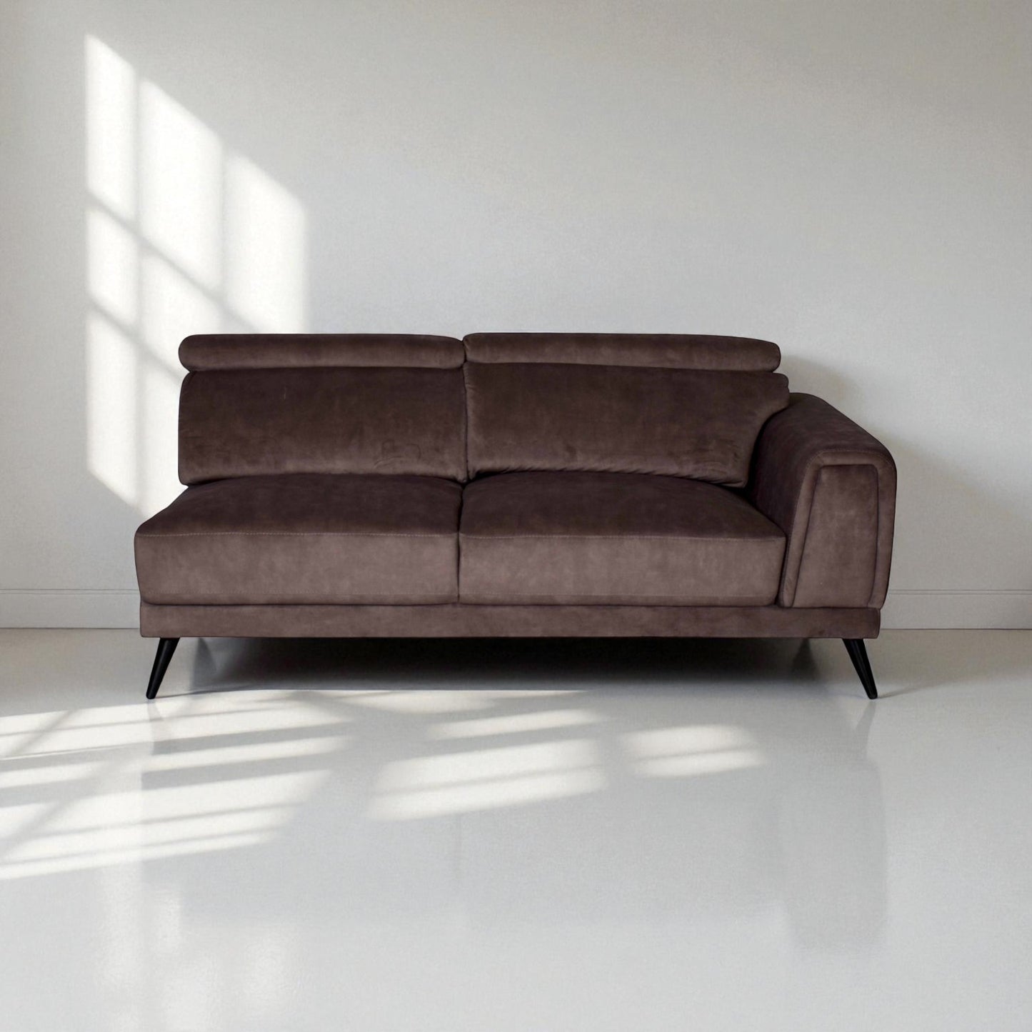 Alusia Fabric Sectional Sofa