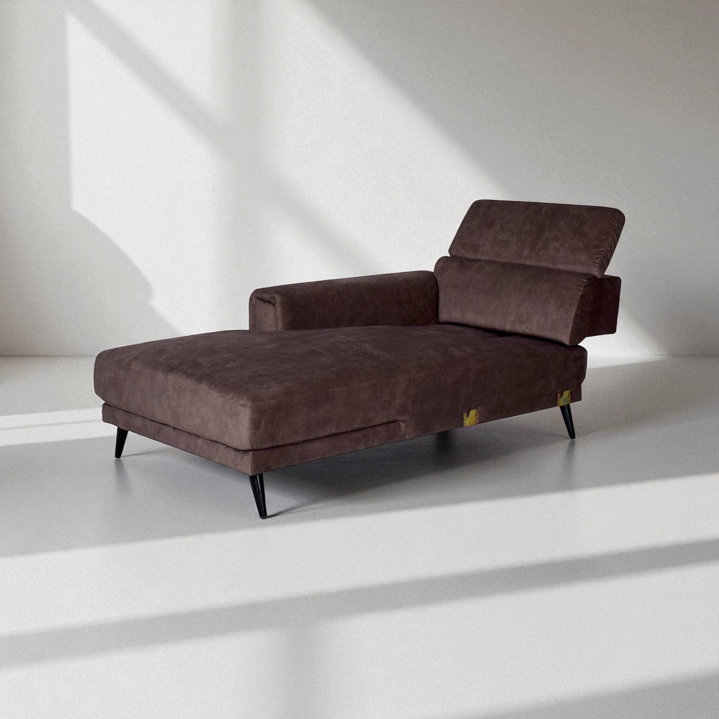 Alusia Fabric Sectional Sofa